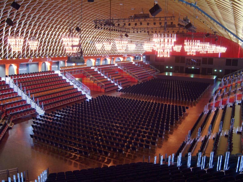Münsterlandhalle - Stufenkantenbeleuchtung